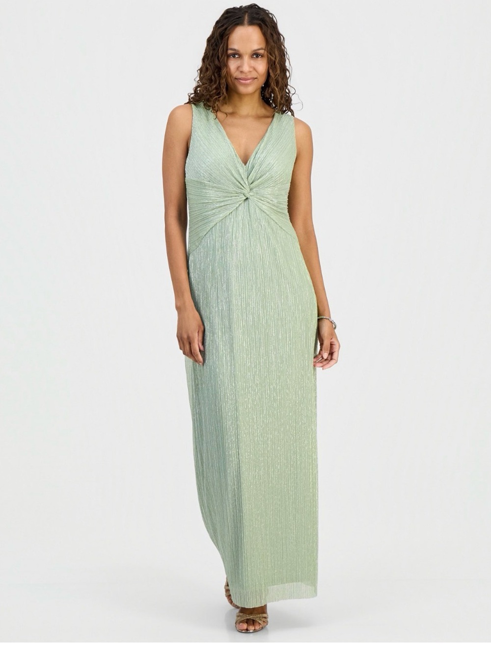 Connected 12P Petite metallic V-neck shimmering gown. NWT